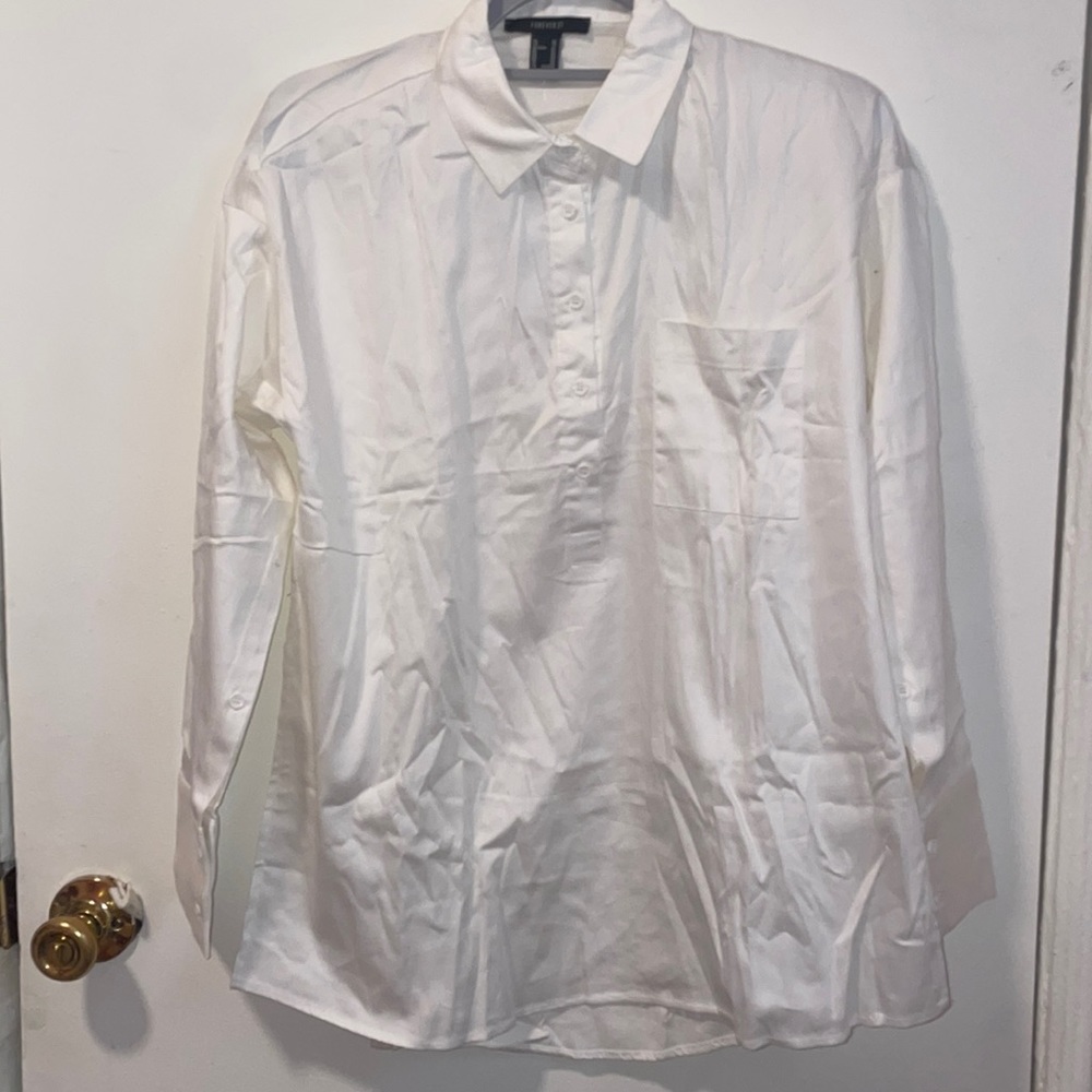 F21 Long sleeve split-hem women’s shirt